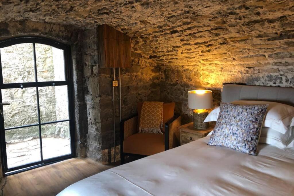 Апартаменты Gileston Manor-Self Catering Saint Athans Экстерьер фото