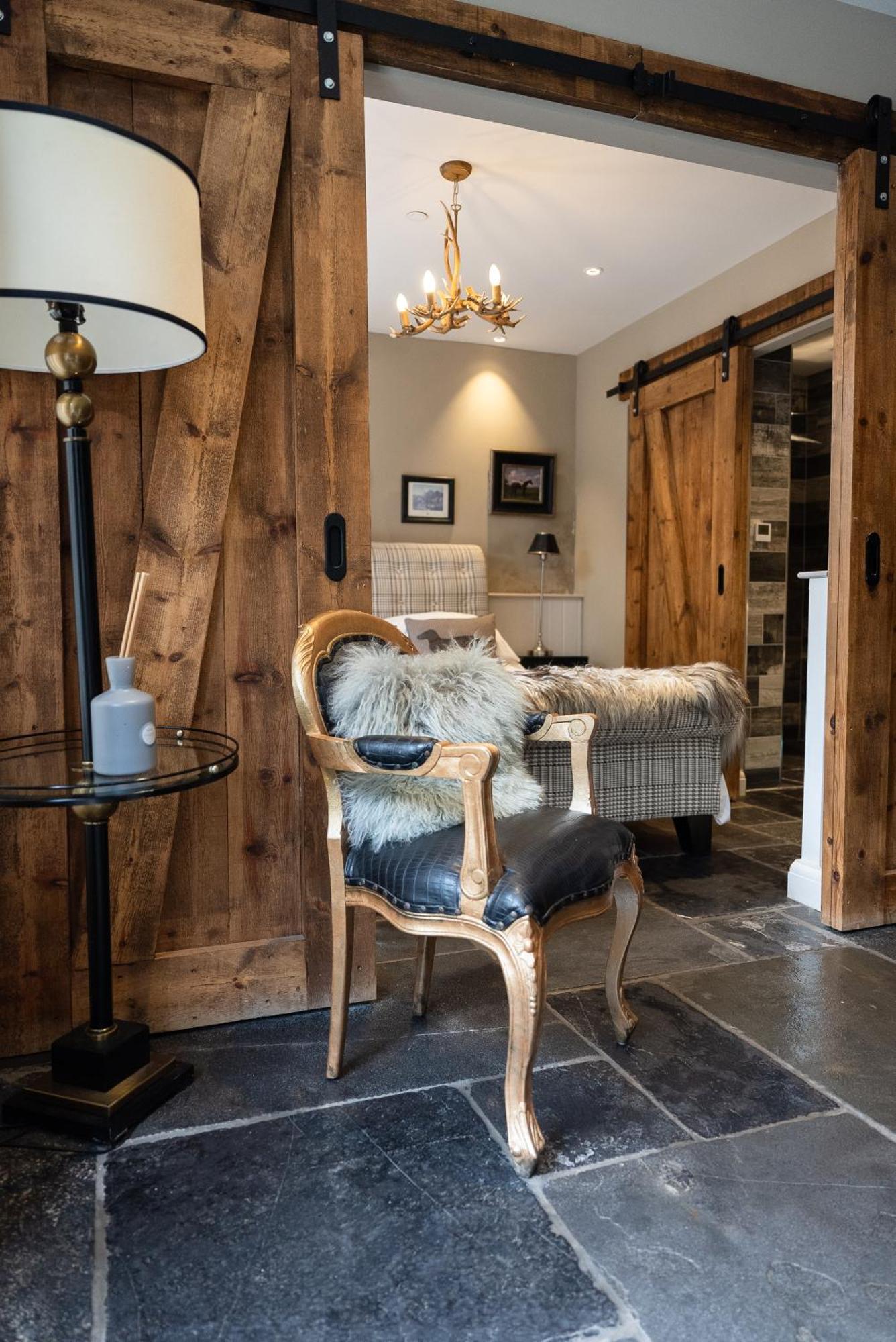 Апартаменты Gileston Manor-Self Catering Saint Athans Экстерьер фото