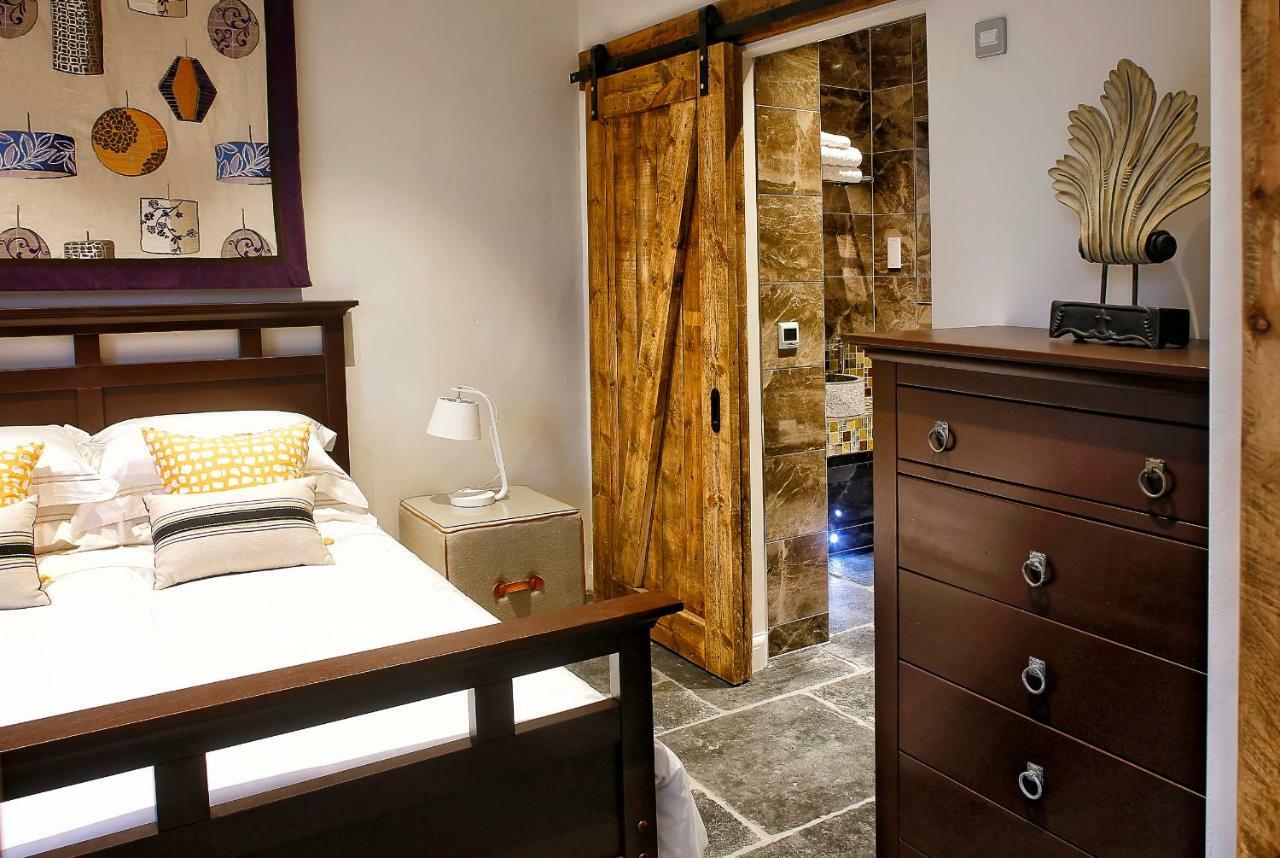 Апартаменты Gileston Manor-Self Catering Saint Athans Экстерьер фото